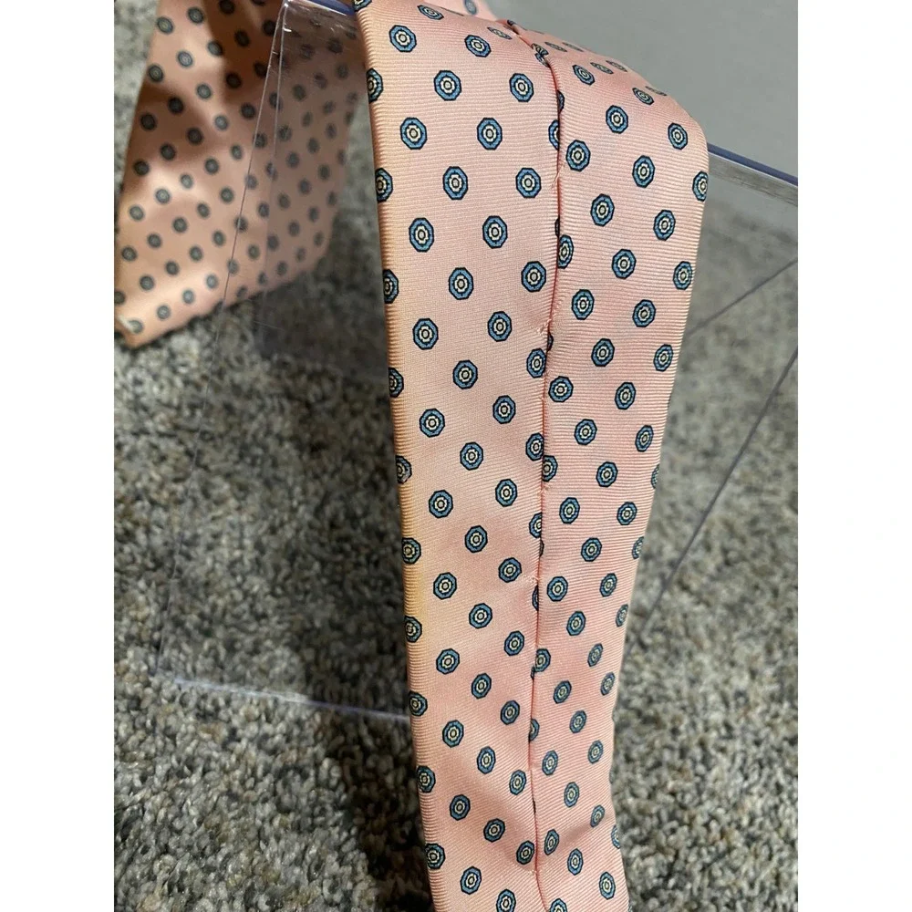 Necktie Accents by Hyatt Mens Peach Fair Silk Geometric Medallion One Size